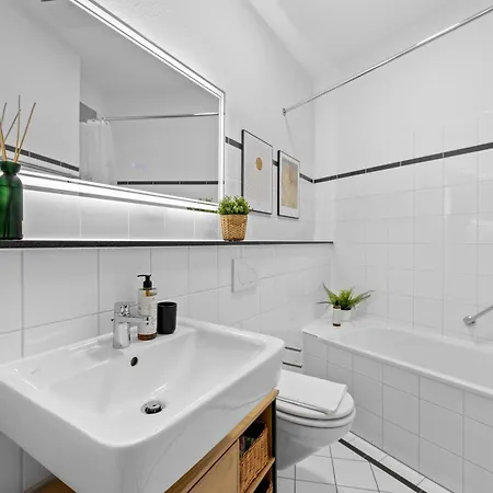 Penthouse - 10 Min To Cologne & Parking Appartement *