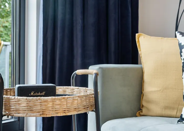 Penthouse - 10 Min To Cologne & Parking 公寓