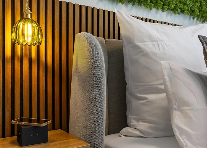 Penthouse - 10 Min To Cologne & Parking Διαμέρισμα